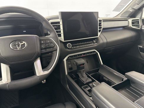 Used 2025 Toyota Tundra Platinum w/ TRD Off-Road Package AWD/4WD image 49