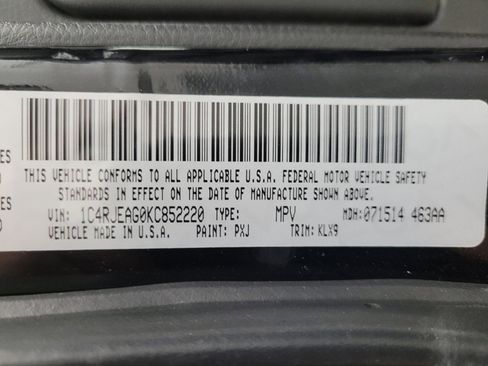 Used 2019 Jeep Grand Cherokee Laredo w/ Laredo X Package image 33