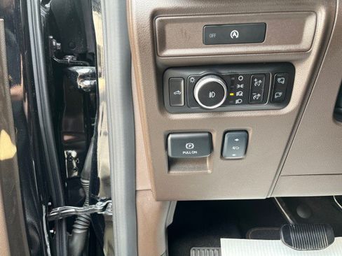 Used 2025 Ford F150 King Ranch AWD/4WD image 21