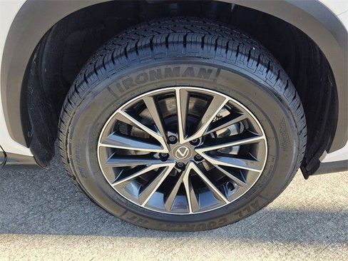 Used 2024 Lexus NX 250 FWD w/ Premium Package image 16