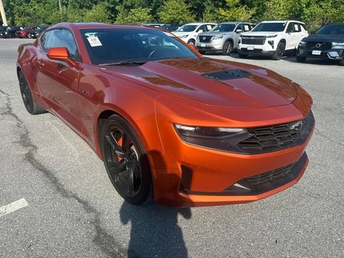 Used 2023 Chevrolet Camaro LT RWD image 3