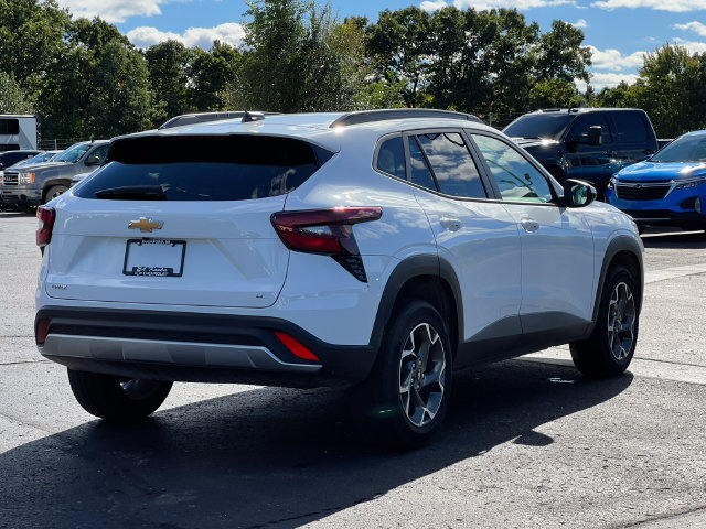 Certified 2026 Chevrolet Trax LT FWD image 38