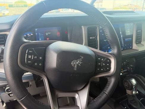 Used 2024 Ford Bronco Outer Banks AWD/4WD image 9