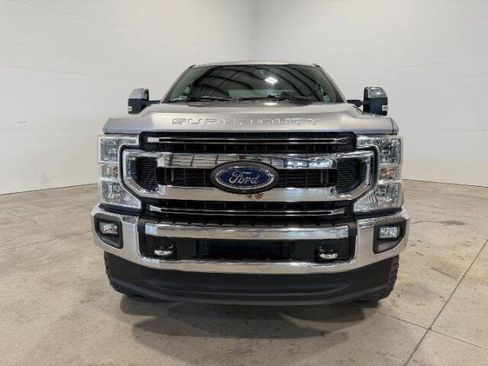 Used 2021 Ford F250 XLT w/ XLT Premium Package AWD/4WD image 3