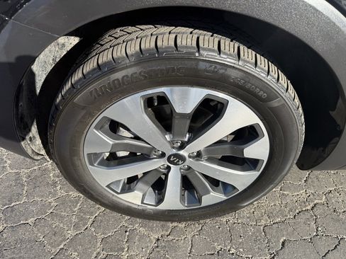 Used 2020 Kia Telluride S image 15