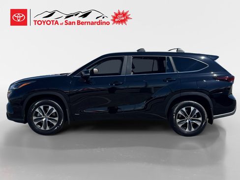 New 2026 Toyota Highlander XLE AWD/4WD image 2