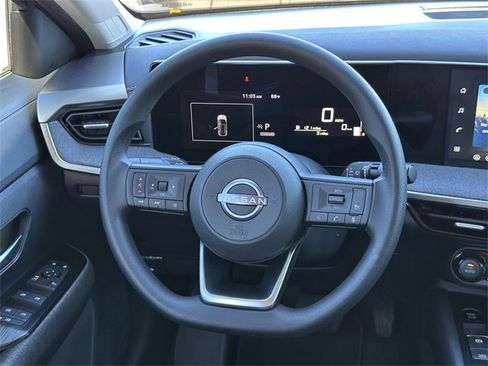 New 2026 Nissan Kicks SV image 10