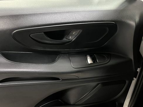 Used 2023 Mercedes-Benz Metris Passenger image 17