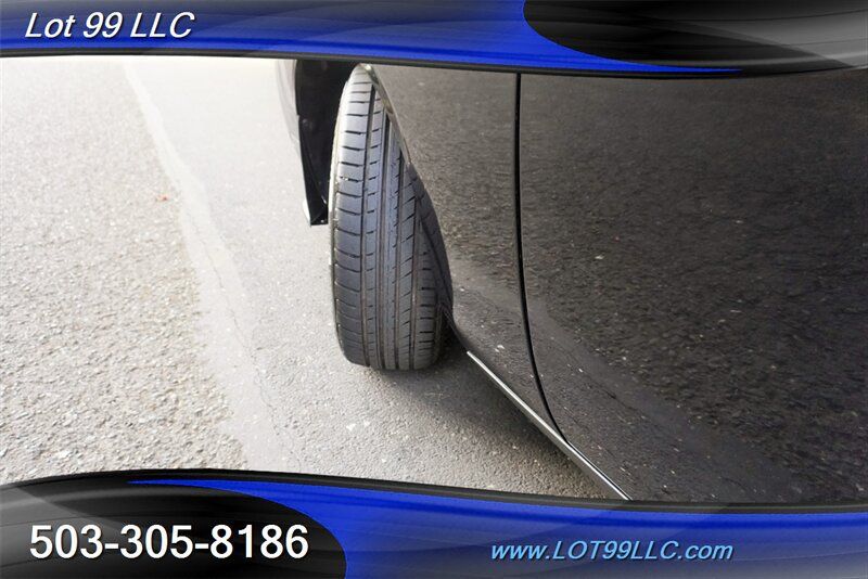 Used 2014 Dodge Challenger SXT RWD image 4