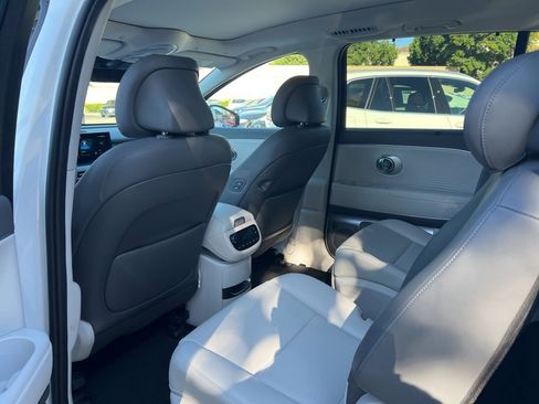 Used 2026 Hyundai Ioniq 9 Limited image 10