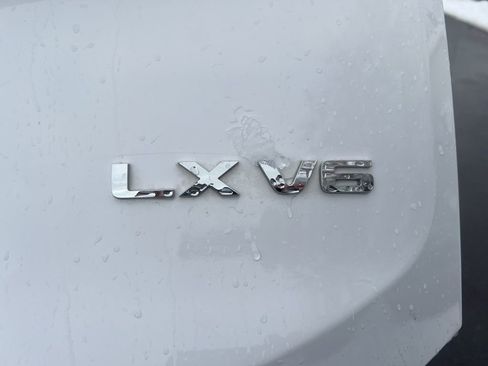 Used 2021 Kia Telluride LX image 31