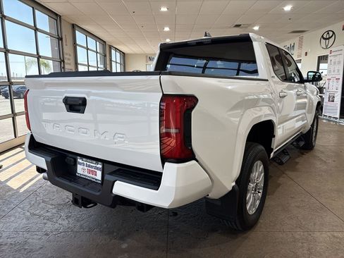 New 2026 Toyota Tacoma SR5 RWD image 2