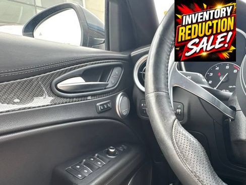 Used 2020 Alfa Romeo Stelvio Ti Sport AWD/4WD image 32