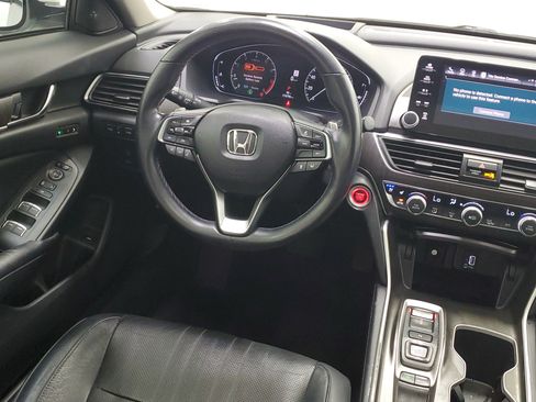 Used 2018 Honda Accord Touring image 15