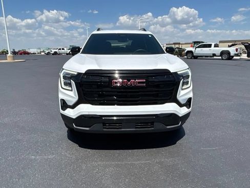 Used 2026 GMC Terrain Elevation w/ Elevation Premium Package AWD/4WD image 2
