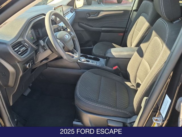 Used 2025 Ford Escape Active FWD image 16