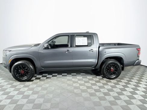 Used 2023 Nissan Frontier SV w/ Technology Package AWD/4WD image 5
