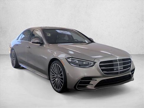 Used 2023 Mercedes-Benz S 500 4MATIC image 3