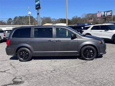 Used 2019 Dodge Grand Caravan GT image 2