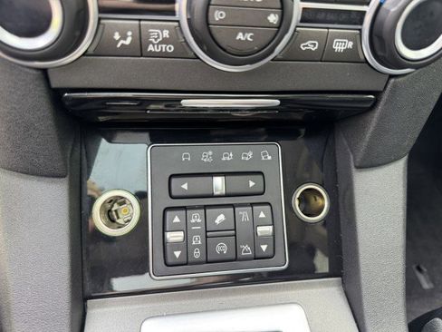 Used 2016 Land Rover LR4 HSE LUX AWD/4WD image 32