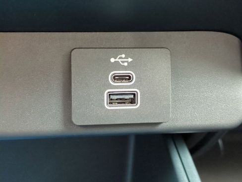 New 2025 Ford Maverick XLT w/ XLT Luxury Package image 21