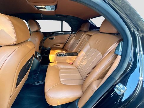 Used 2011 Bentley Mulsanne RWD image 26