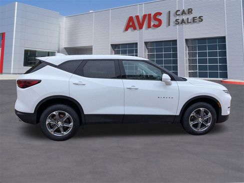 Used 2023 Chevrolet Blazer LT image 7