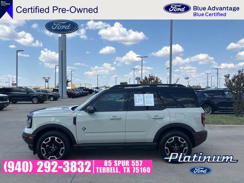 Used 2024 Ford Bronco Sport Outer Banks w/ Tech Package AWD/4WD image 2
