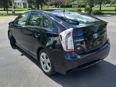 Used 2013 Toyota Prius Persona Series FWD image 12