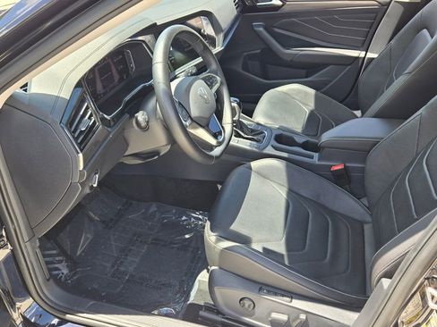 Certified 2023 Volkswagen Jetta SEL FWD image 10