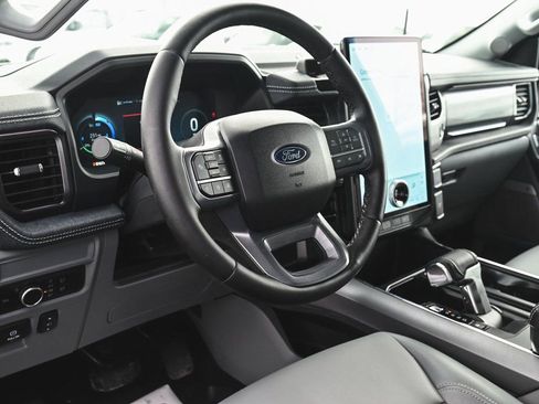 Used 2025 Ford F150 Lightning Flash image 13