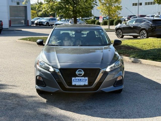 Used 2022 Nissan Altima 2.5 SR FWD image 2