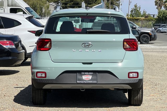 New 2026 Hyundai Venue SEL FWD image 6