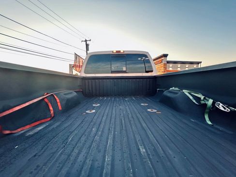 Used 2014 Ford F250 Lariat image 26