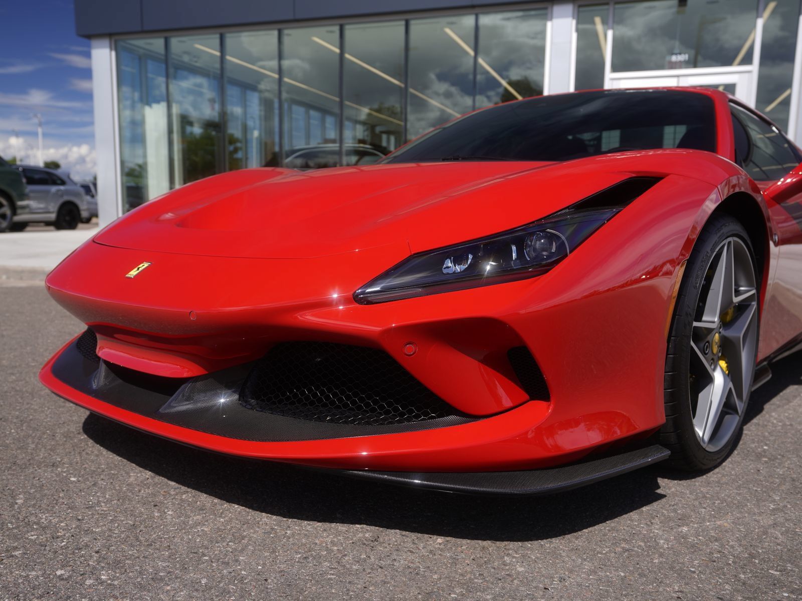 Used 2023 Ferrari F8 Tributo RWD image 13