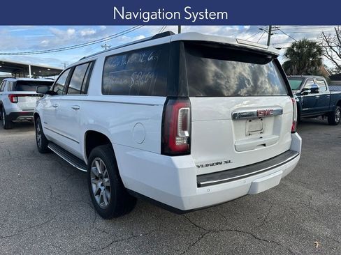 Used 2020 GMC Yukon XL Denali image 3