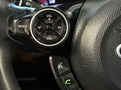 Used 2019 Kia Soul + FWD image 28