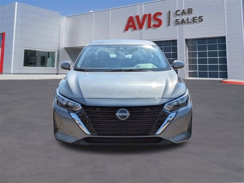 Used 2024 Nissan Sentra SV image 2