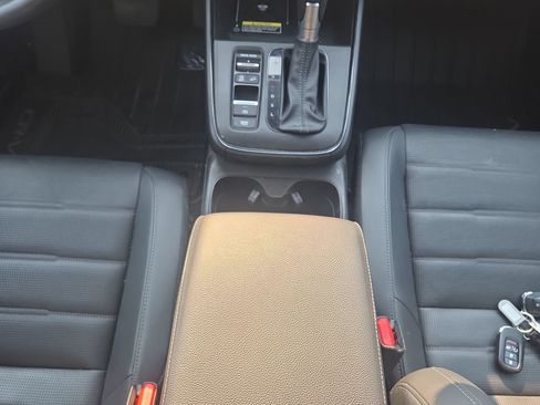 Used 2024 Honda CR-V EX-L image 16
