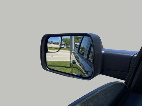 Used 2023 RAM 1500 Laramie AWD/4WD image 16
