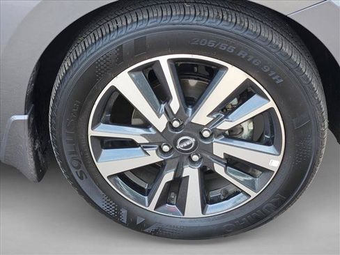 Certified 2025 Nissan Versa S w/ S Plus Package FWD image 25