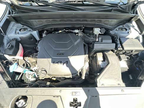 Used 2022 Kia Telluride LX AWD/4WD image 34