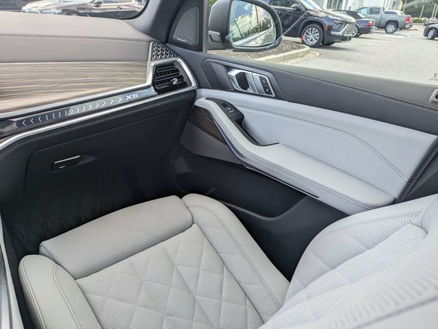 Used 2026 BMW X5 xDrive40i w/ Climate Comfort Package AWD/4WD image 19