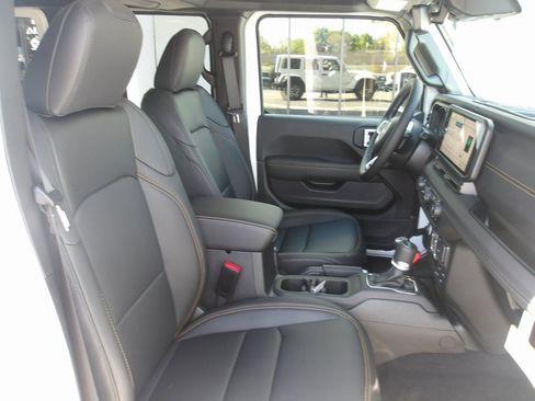 New 2025 Jeep Wrangler Sahara w/ Safety Group image 21