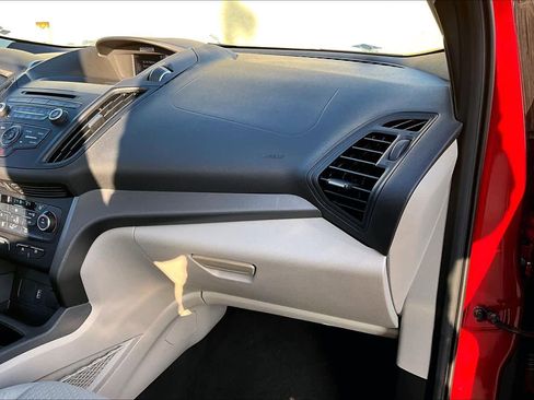 Used 2017 Ford Escape SE image 17