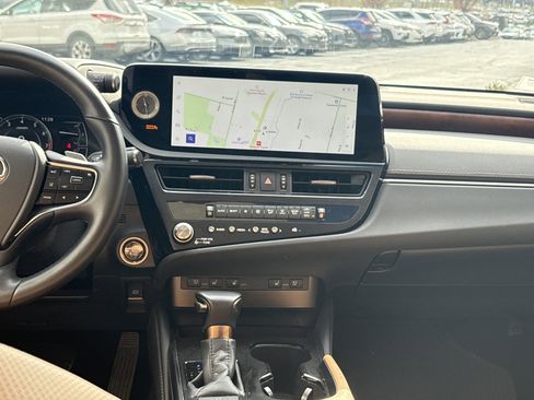 Certified 2025 Lexus ES 350 w/ Premium Package image 30