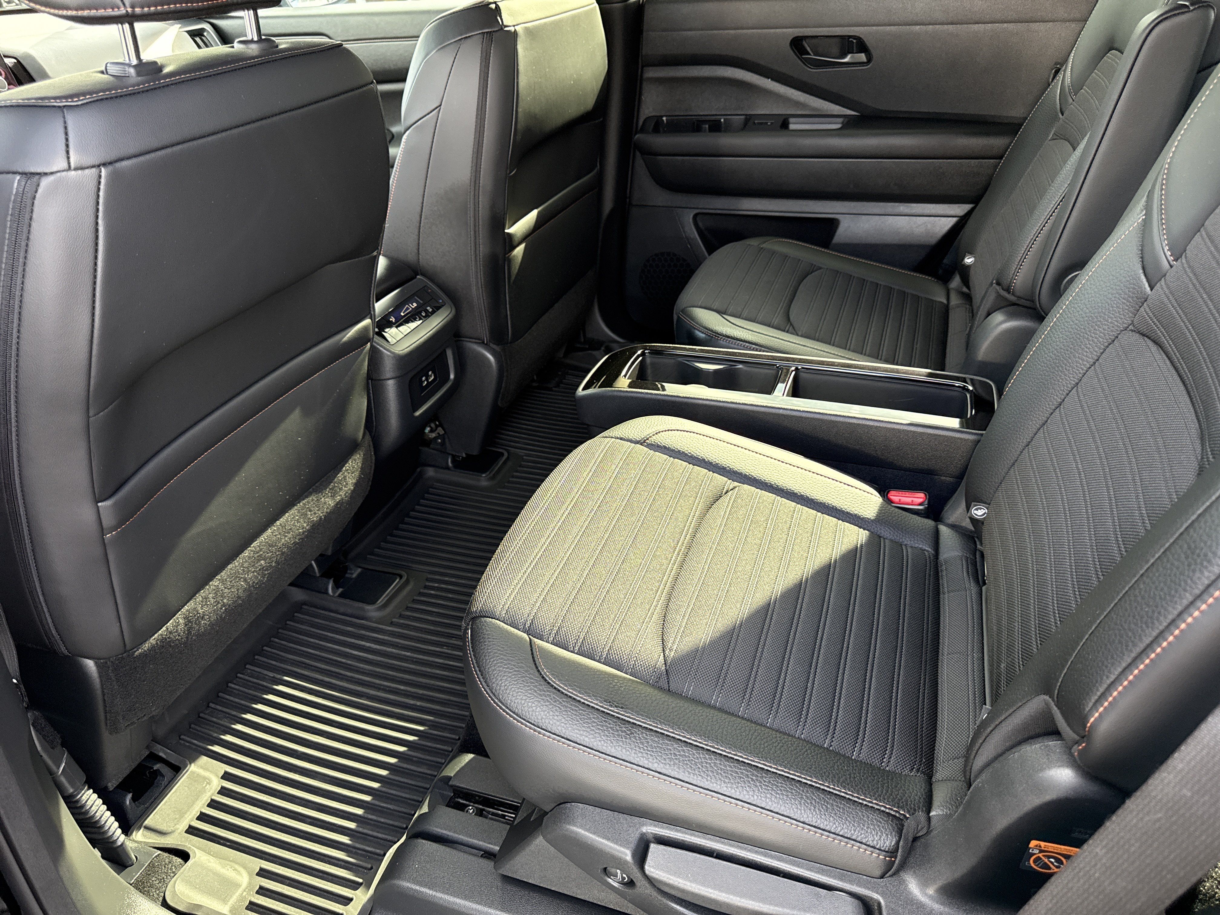 Certified 2025 Nissan Pathfinder Rock Creek AWD/4WD image 11