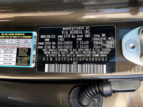Used 2023 Kia Telluride EX w/ EX Captain's Chair Package FWD image 34