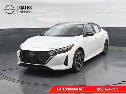 New 2025 Nissan Sentra SR image 6