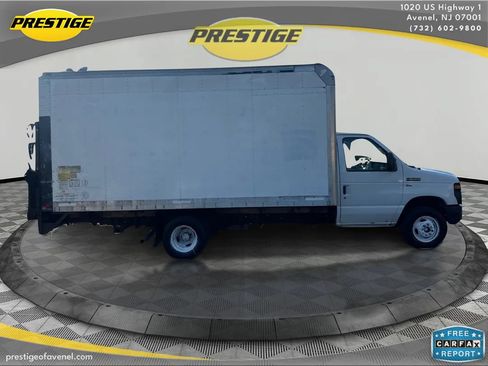 Used 2013 Ford E-350 and Econoline 350 Super Duty RWD image 4